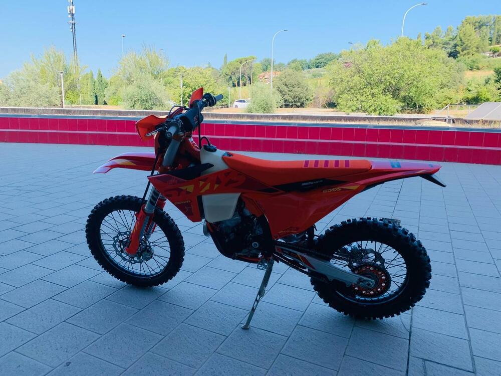 KTM EXC 350 F Six Days (2025) (3)