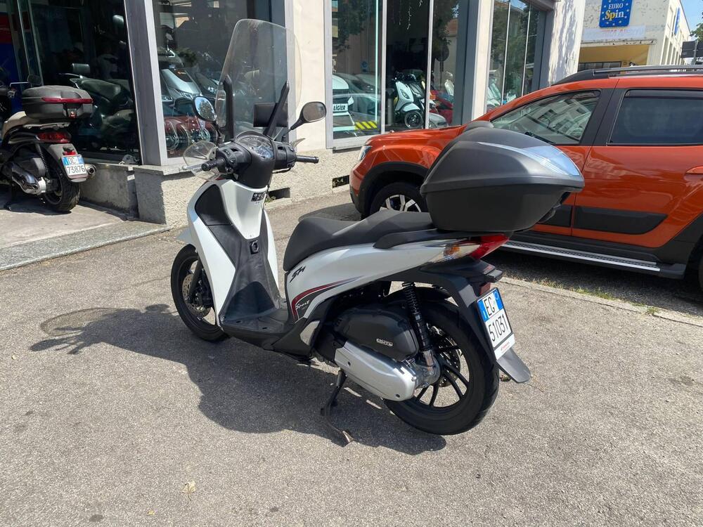 Honda SH 150 i ABS (2013 - 16) (3)