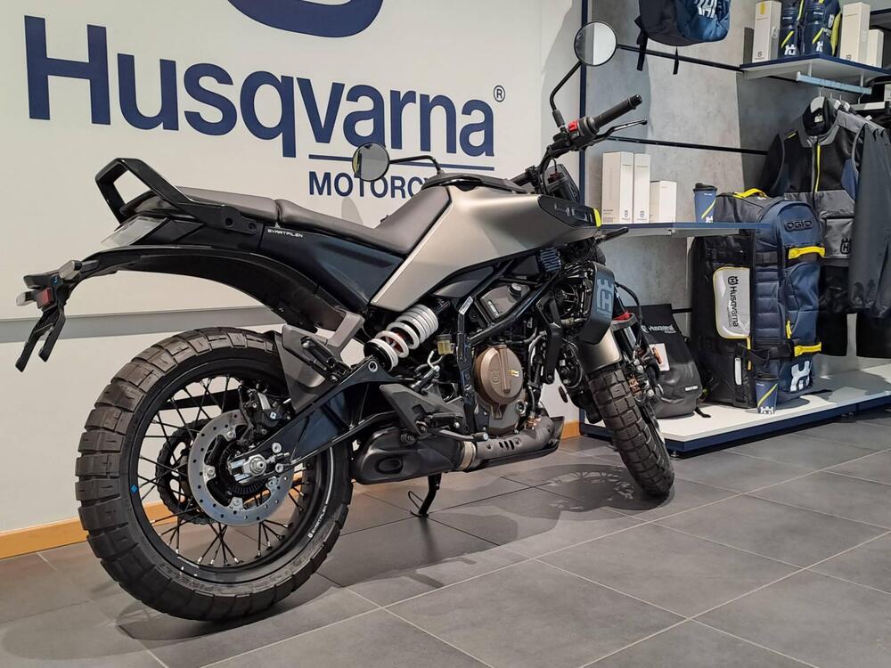 Husqvarna Svartpilen 401 (2024) (5)