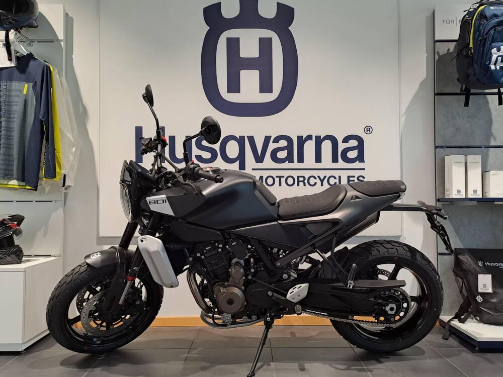 Husqvarna Svartpilen 801 (2024)