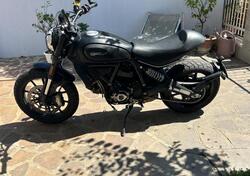 Ducati Scrambler 800 Icon Dark (2021 - 22) usata