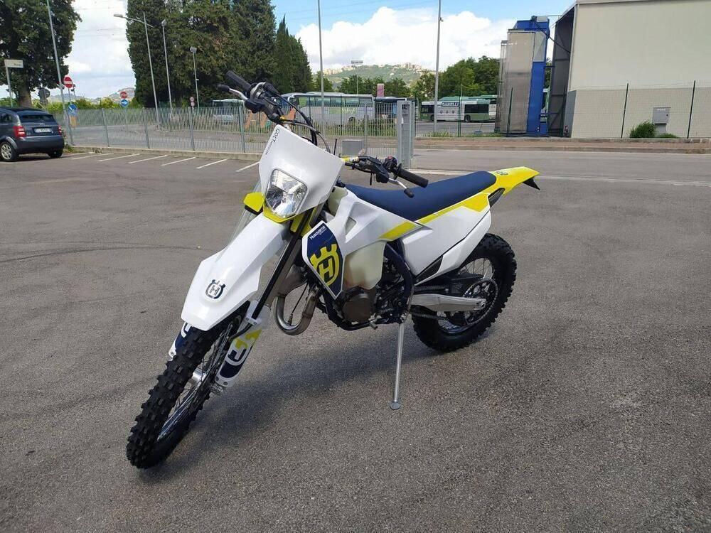 Husqvarna TE 250i (2023) (2)