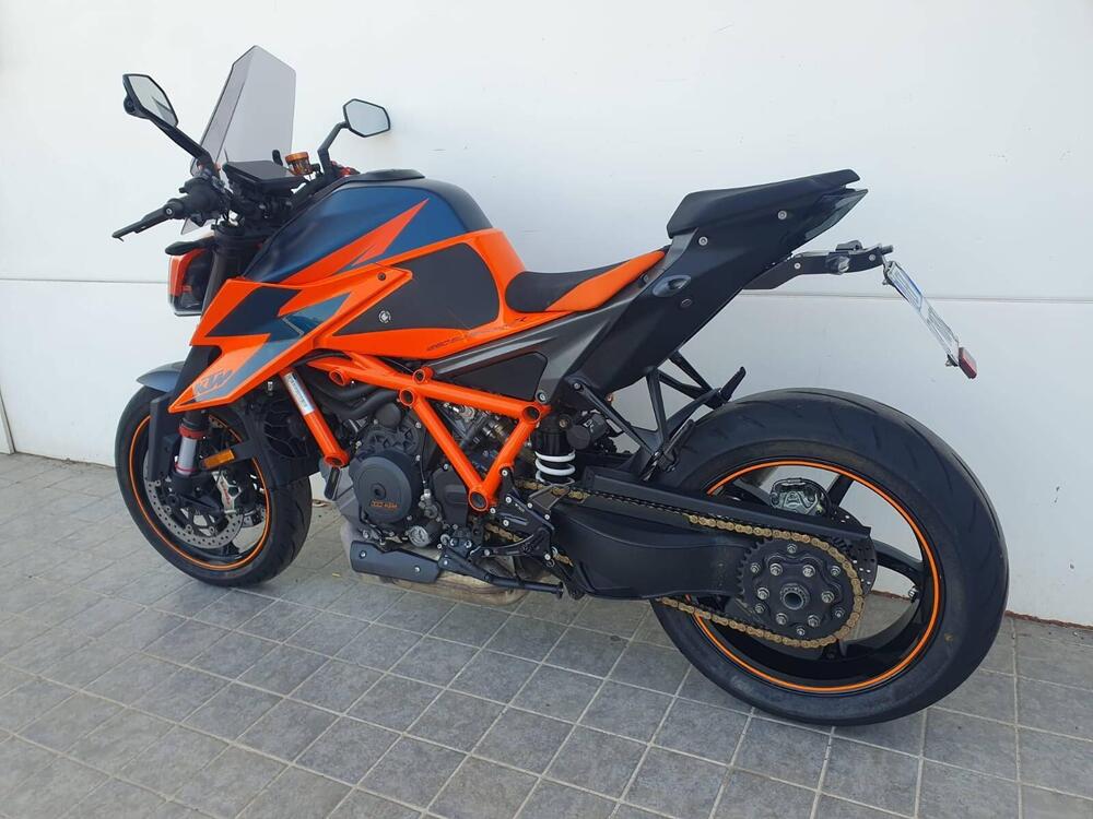 KTM 1290 Super Duke R (2021) (3)