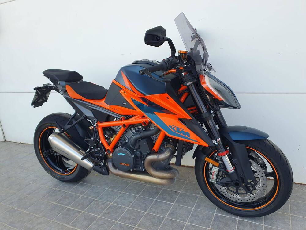 KTM 1290 Super Duke R (2021) (4)