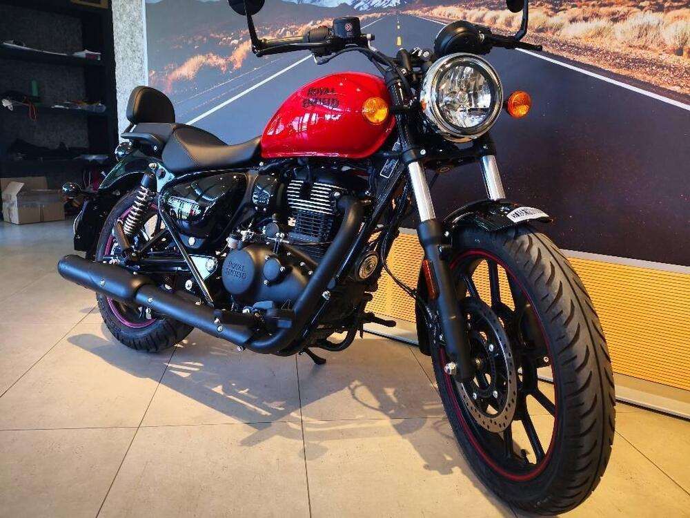 Royal Enfield Meteor 350 Fireball (2021 - 24) (3)