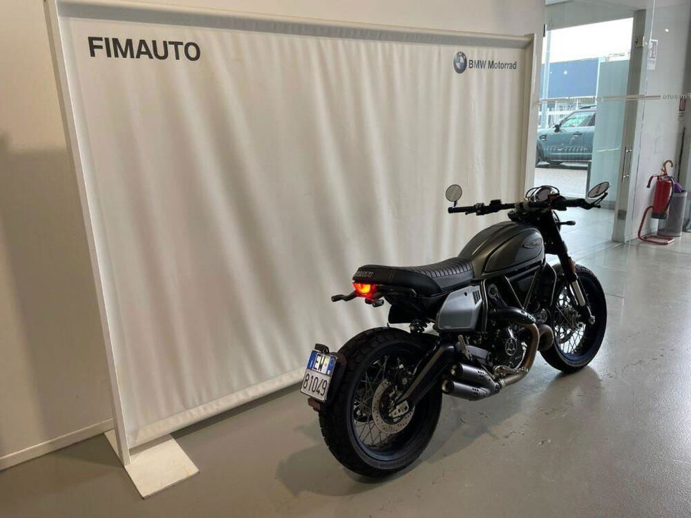 Ducati Scrambler 800 Night Shift (2021 - 22) (4)