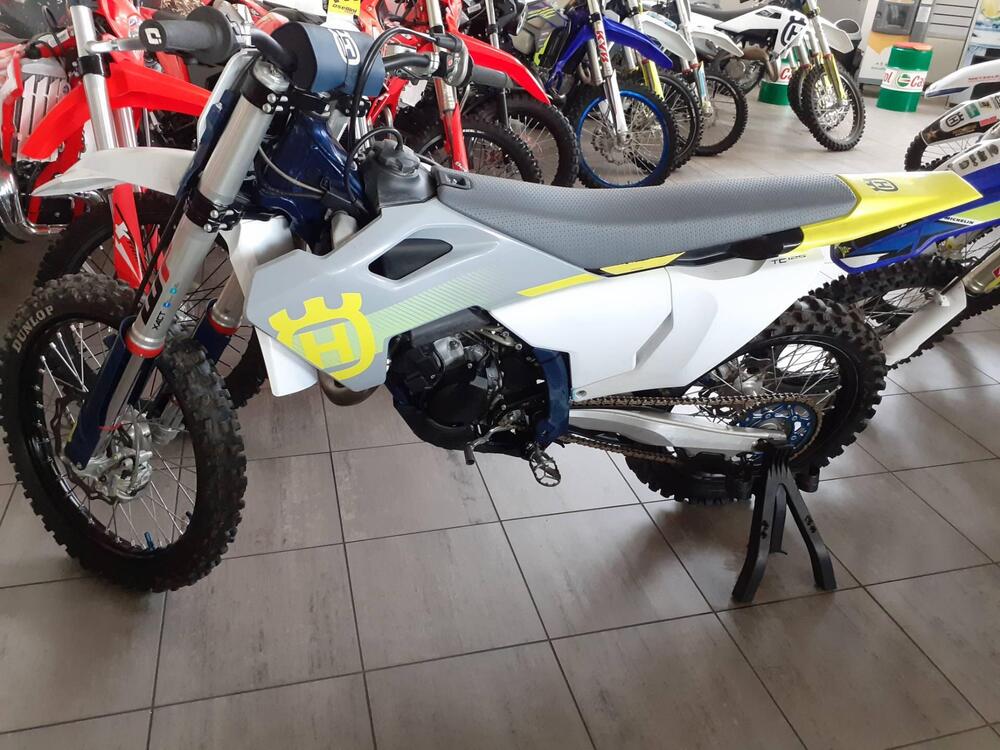 Husqvarna TC 125 (2023) (2)