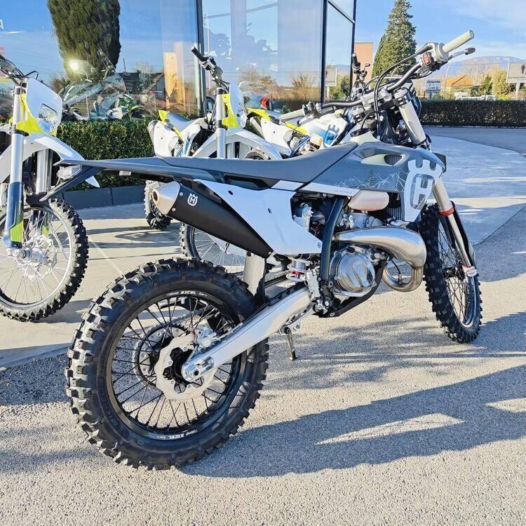 Husqvarna TE 300 (2024) (5)