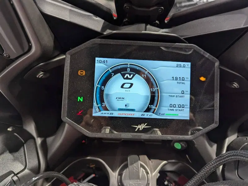 MV Agusta Turismo Veloce 800 RC SCS (2022 - 26) (5)