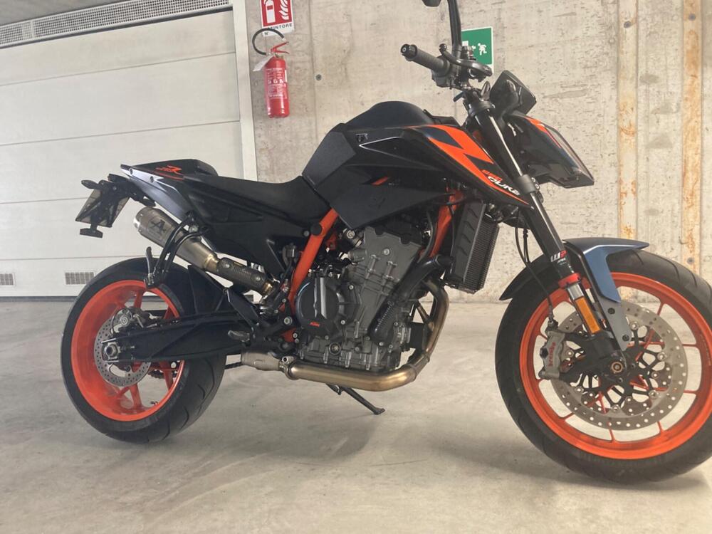 KTM 890 Duke R (2022 - 23)