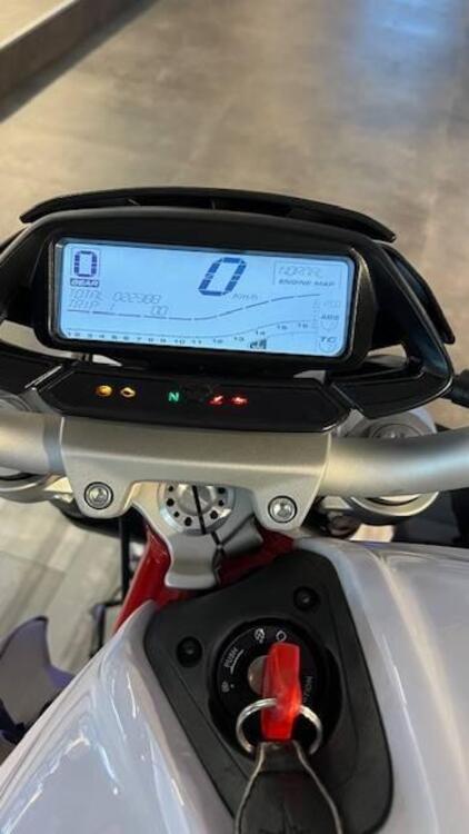 MV Agusta Brutale 800 EAS ABS (2016 - 19) (2)