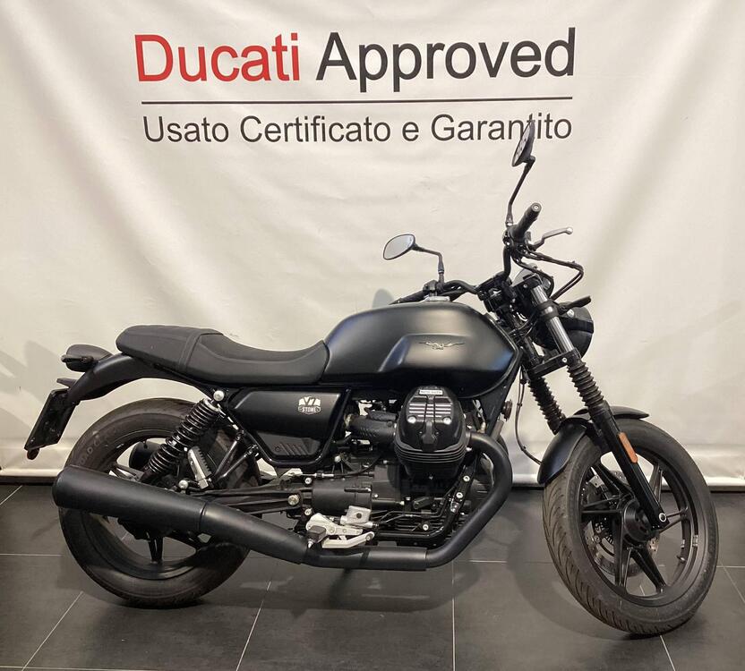 Moto Guzzi V7 Stone (2021 - 24)