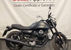 Moto Guzzi V7 Stone (2021 - 24) usata