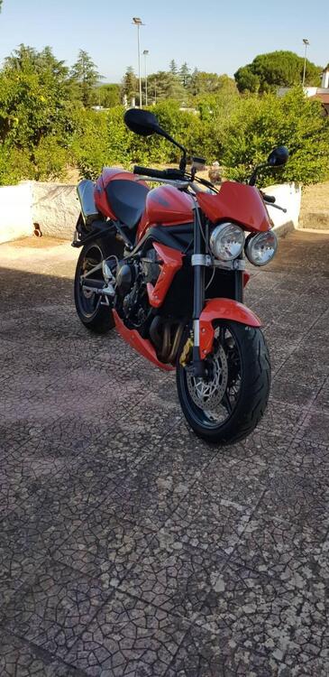 Triumph Street Triple R (2009 - 12) (3)