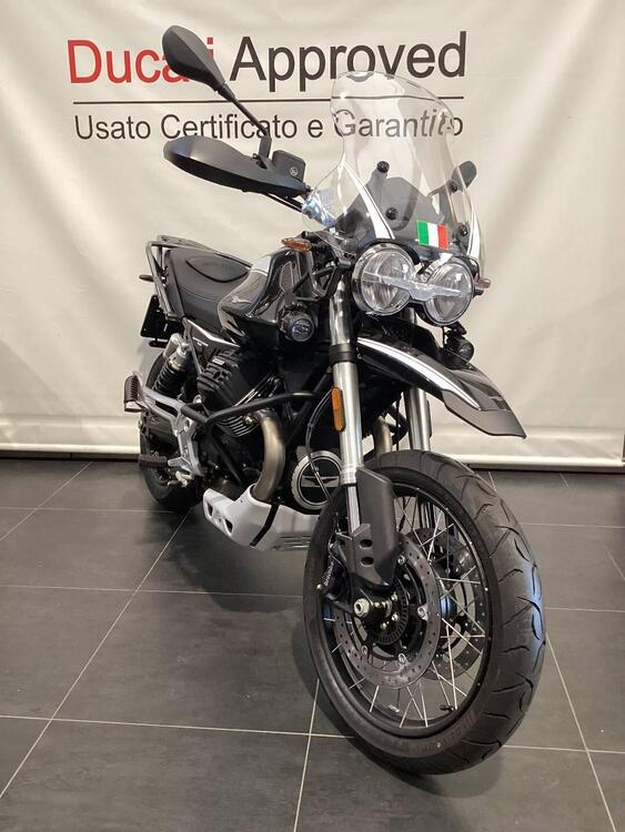 Moto Guzzi V85 TT Guardia d'Onore (2022 - 23) (2)