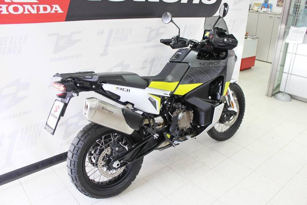 Husqvarna Norden 901 (2022 - 24) (2)