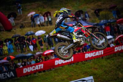 Ducati debutta in Olanda nel Mondiale Motocross con Tony Cairoli e la Desmo450 MX