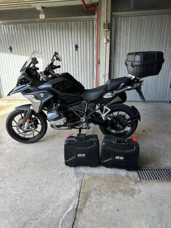 Bmw R 1250 GS (2021 - 24) (2)