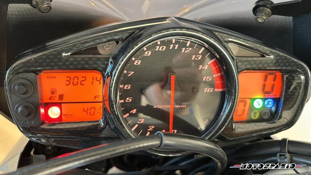 Suzuki GSR 600 (2006 - 11) (5)