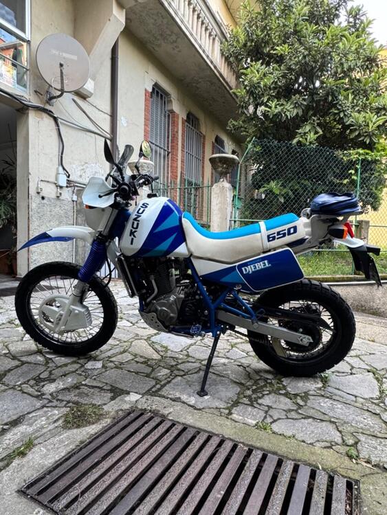 Suzuki DR 650 DJEBEL (2)