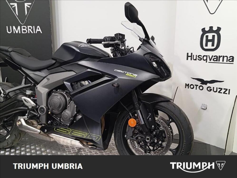 Triumph Daytona 660 (2024) (2)