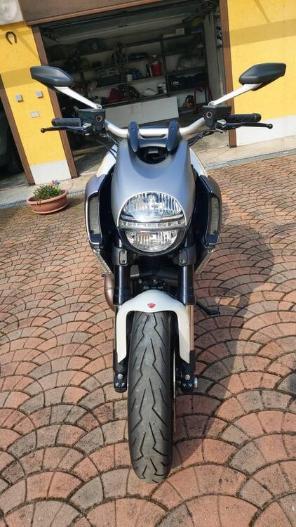 Ducati Diavel 1200 (2010 - 13) (2)