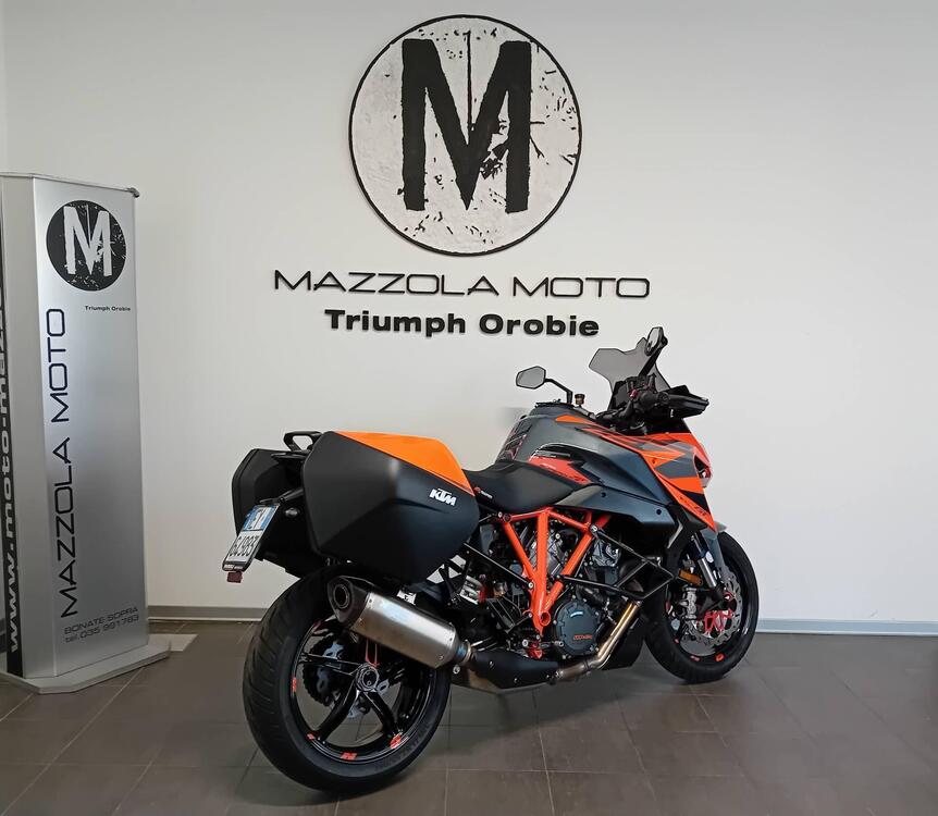 KTM 1290 Super Duke GT (2022 - 24) (2)