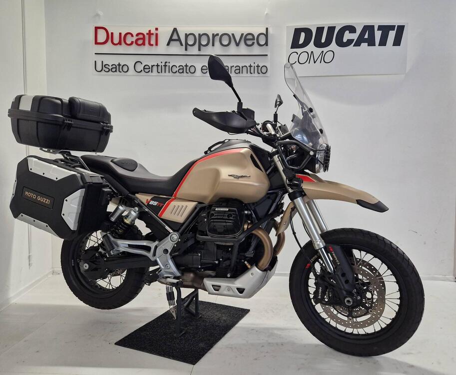 Moto Guzzi V85 TT Travel (2020)