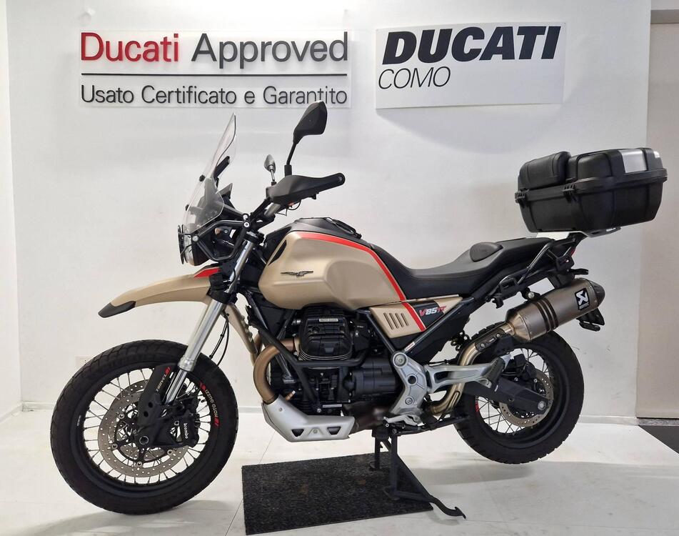 Moto Guzzi V85 TT Travel (2020) (2)