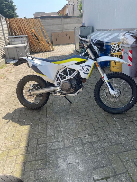 Husqvarna 701 Enduro (2017 - 19)