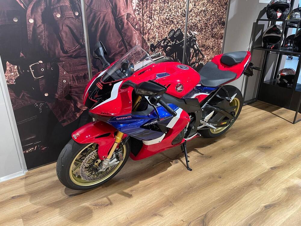 Honda CBR 1000 RR-R Fireblade SP (2020 - 21) (3)