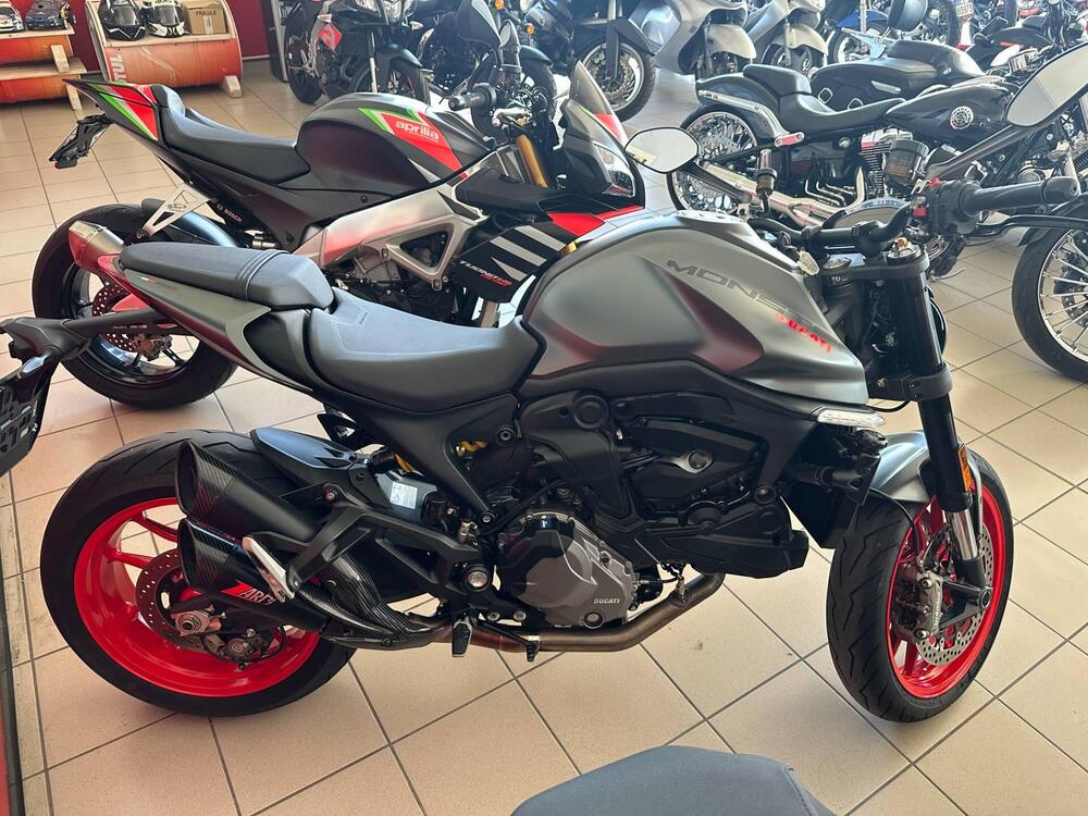 Ducati Monster 937 + (2021 - 24) (3)