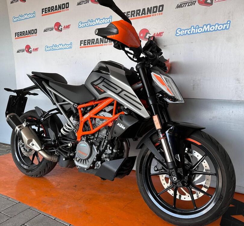 KTM 125 Duke (2021 - 23) (2)