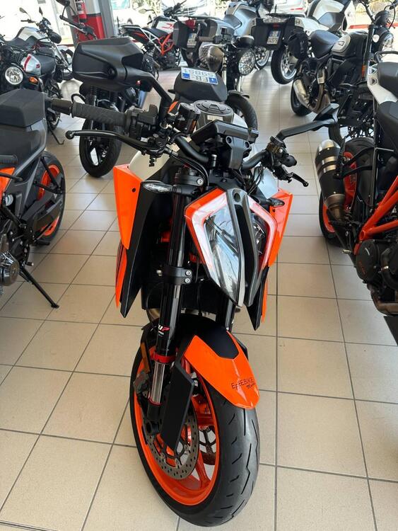 KTM 1290 Super Duke R (2022 - 23)