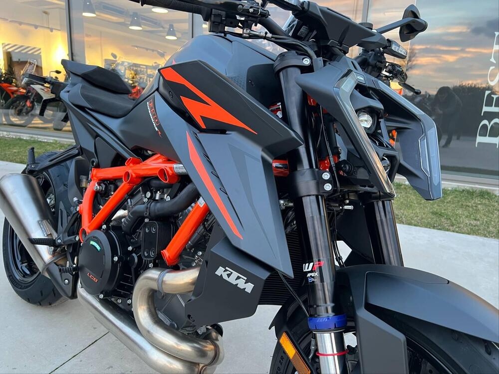 KTM 1390 Super Duke R Evo (2024) (3)