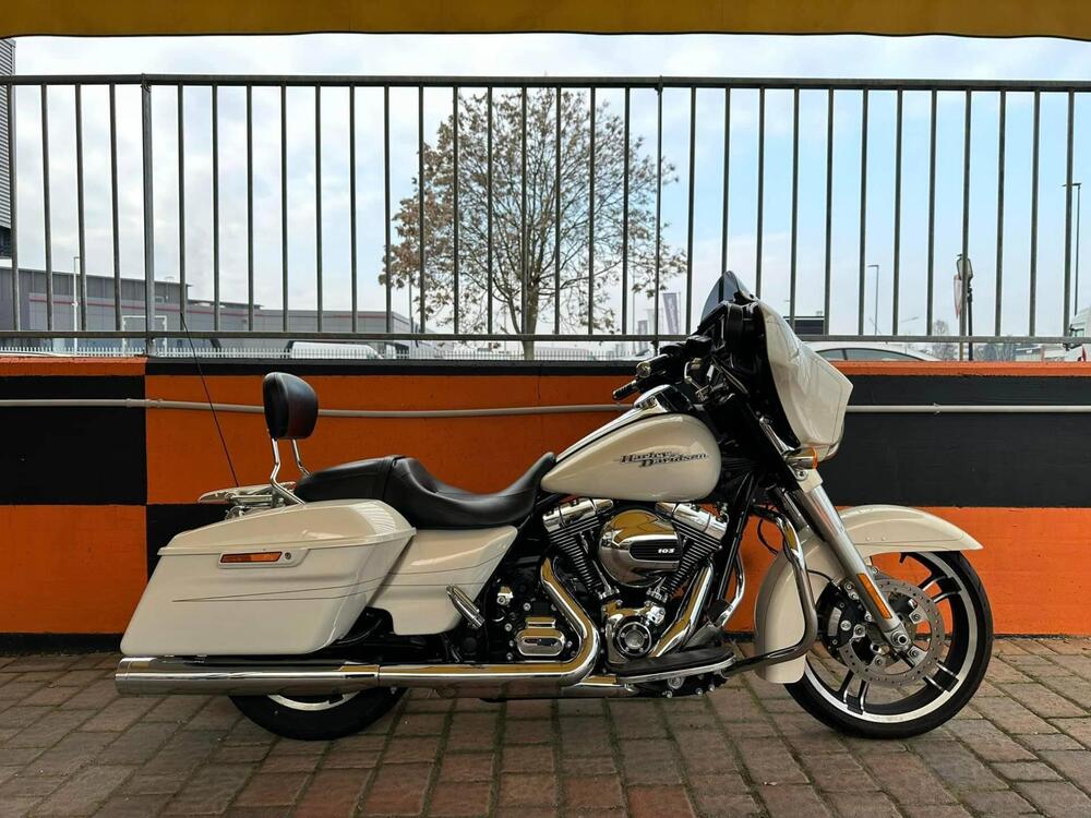 Harley-Davidson 1690 Street Glide Special (2014 - 16) - FLHX