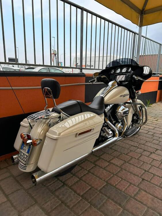 Harley-Davidson 1690 Street Glide Special (2014 - 16) - FLHX (3)