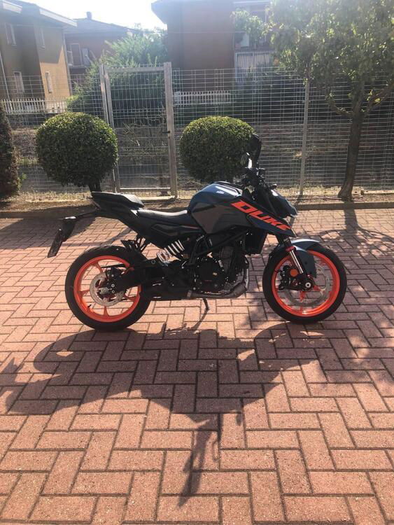 KTM 125 Duke (2024)