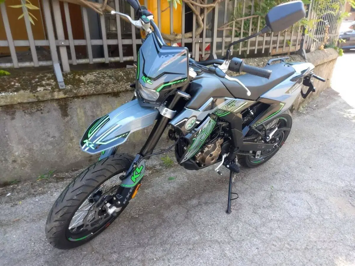 Kl KXE 125 Motard (2022 - 24) (2)