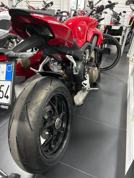 Ducati Streetfighter V4 1100 (2021 - 22) (3)