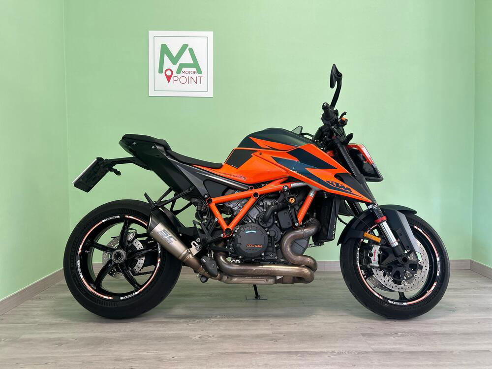 KTM 1290 Super Duke R (2021)