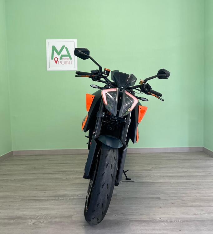 KTM 1290 Super Duke R (2021) (3)