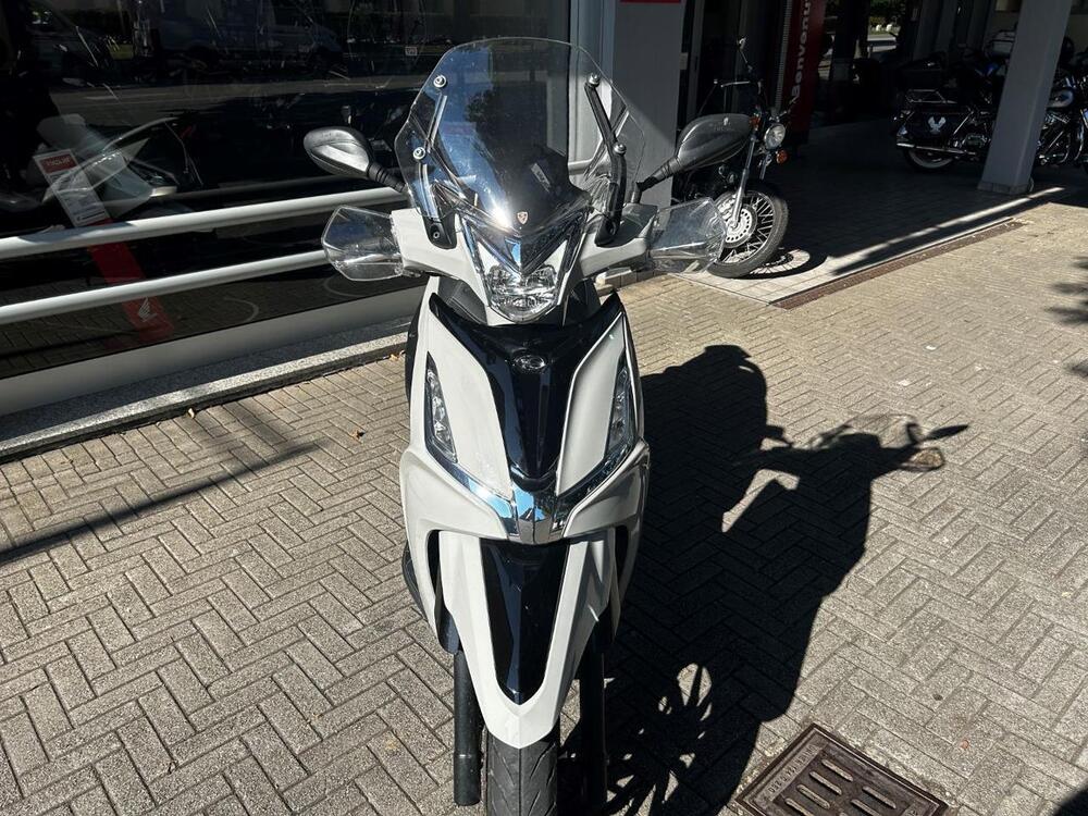 Kymco Agility 300i (2021 - 24) (3)