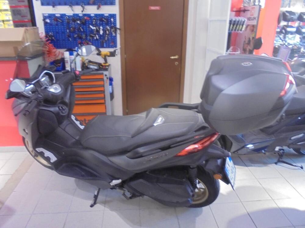 Yamaha X-Max 300 Tech Max (2021 - 24) (3)