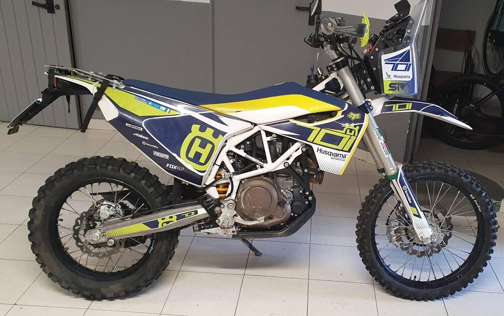 Husqvarna 701 Enduro (2017 - 19) (2)