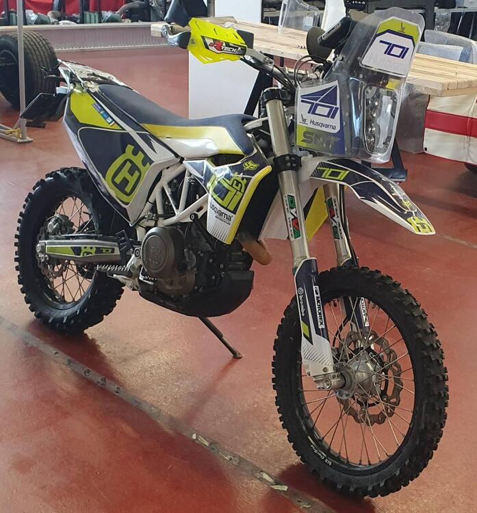 Husqvarna 701 Enduro (2017 - 19) (3)