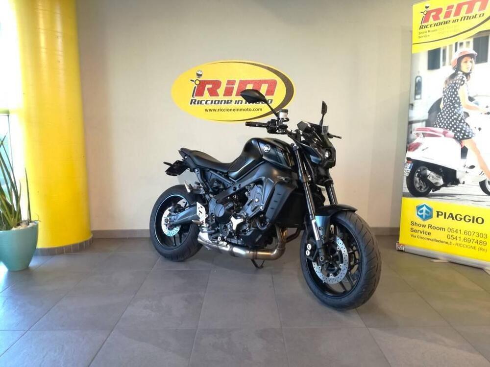 Yamaha MT-09 (2021 - 23) (2)