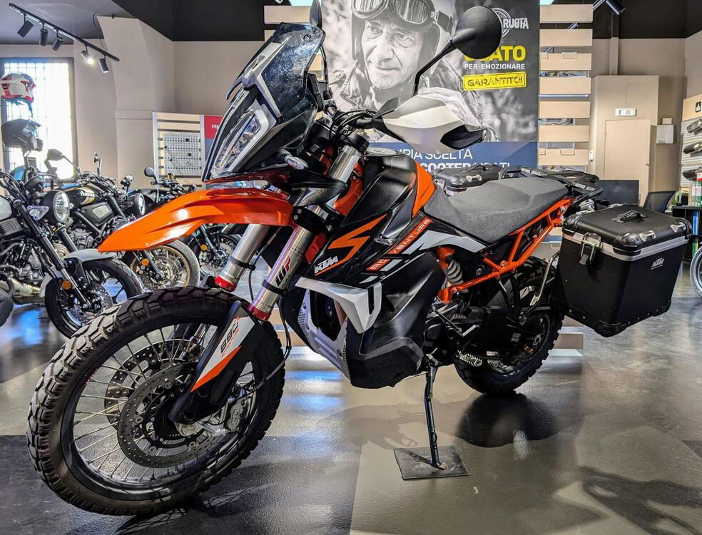 KTM 890 Adventure R (2022) (4)