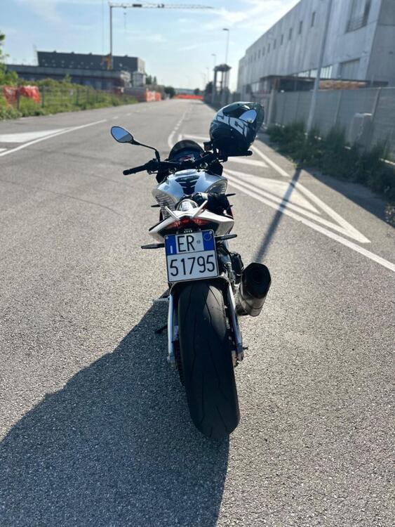 Aprilia Tuono 1100 V4 Factory (2019 - 20) (4)