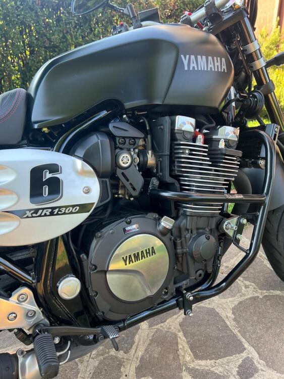 Yamaha XJR 1300 (2015 - 17) (5)